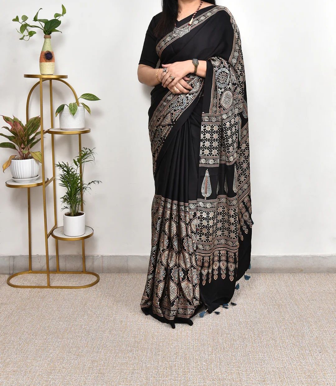 DHARVI BLACK COLOR AJRAK PRINTED MUSLIN COTTON SAREE