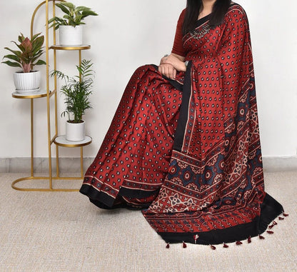 DHARVI MAROON COLOR AJRAK PRINTED MUSLIN COTTON SAREE