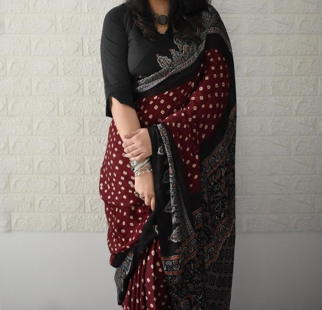 FIERY RED COLOR AJRAK PRINTED MUSLIN COTTON SAREE