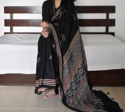 DARING BLACK COLOR AJRAK PRINTED MUSLIN COTTON SAREE