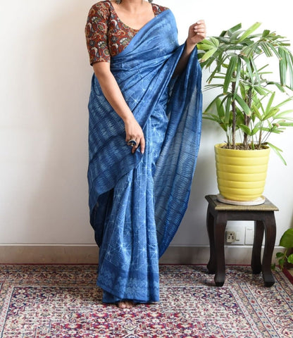 EXCLUSIVE BLUE PRINTED LINEN SAREE