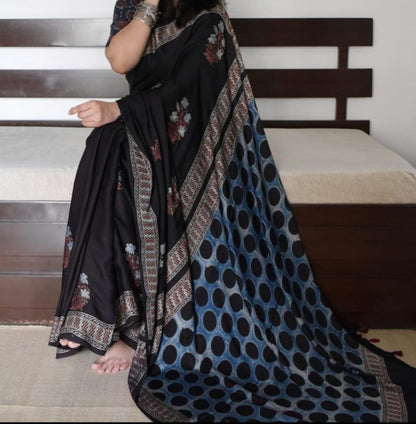 DESIGNER BIG BUTTA AJRAK PRINTED MUSLIN COTTON SAREE