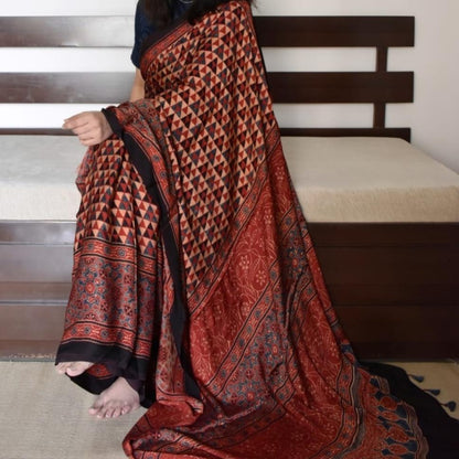 RED TRIANGE AJRAK PRINTED MUSLIN COTTON SAREE