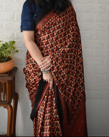 RED TRIANGE AJRAK PRINTED MUSLIN COTTON SAREE