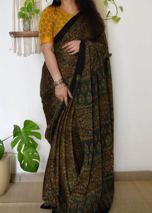 BEAUTIFUL DARK GREEN AJRAKH DIGITAL PRINT SAREE